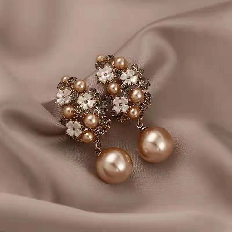 Aveline | Elegant Earrings with Floral Pearls