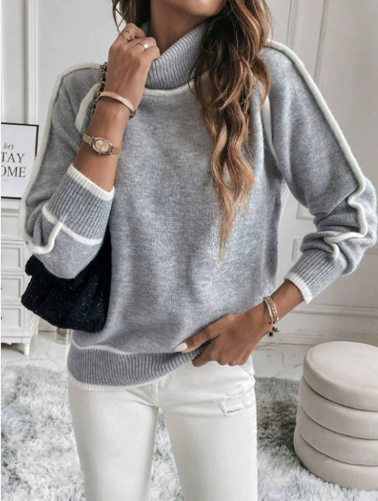 Aurora | Relaxed Turtleneck Sweater
